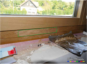Abb. 9 | Entfernung der Beschichtung für eine Materialprobe am gleichen Fenster wie bei Abb. Nr. 8 Holz weist nach dem Entfernen der Beschichtung keine Verfärbungen auf
